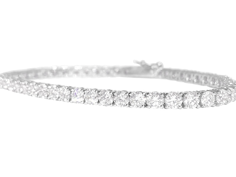 10 CT. T.W. Certified Lab-Created Diamond Cushion Tennis-Style Bracelet in  10K White Gold (I/I1) | Zales