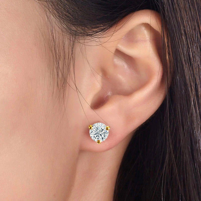14 Karat Yellow Gold Diamond Stud Earrings 1/20 CT